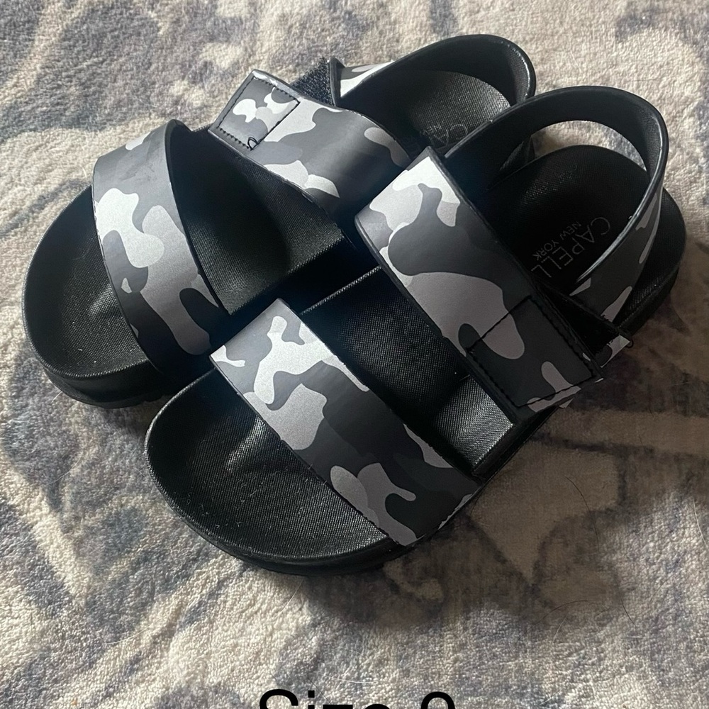 Capelli of New York Black & Gray Camo Kids Sandals